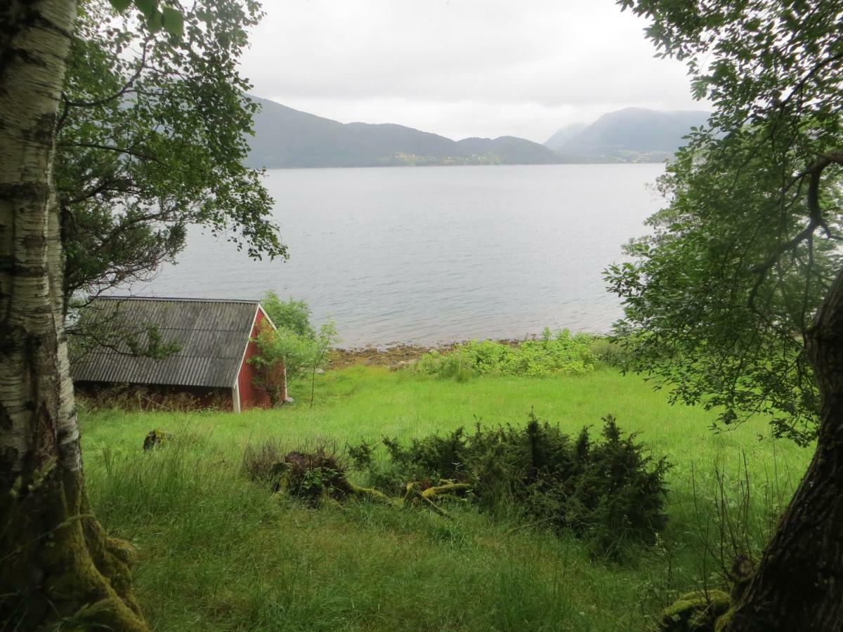 Вилла Tiny House With Fjordview! Lauvstad Экстерьер фото
