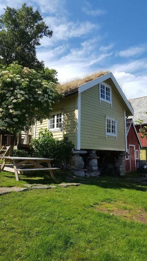 Вилла Tiny House With Fjordview! Lauvstad Экстерьер фото