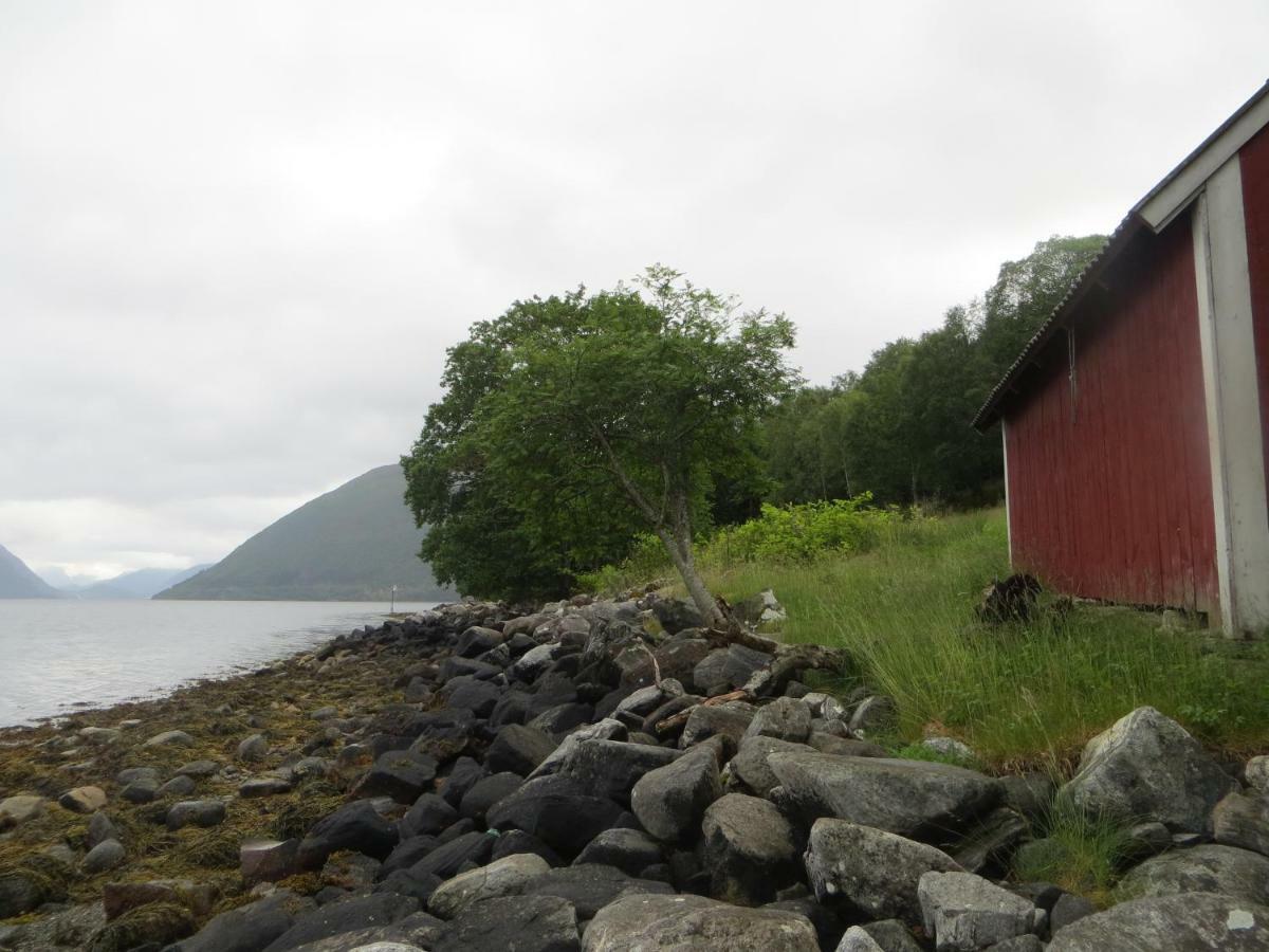 Вилла Tiny House With Fjordview! Lauvstad Экстерьер фото